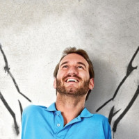 Nick Vujicic - Nepotrebujem ruky a nohy, potrebujem boha Nick Vujicic - Nepotrebujem ruky a nohy, potrebujem boha
